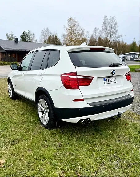 BMW X3 2011 photo 2