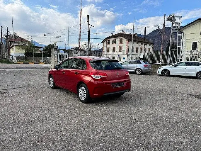 Citroen C4 2012 photo 4