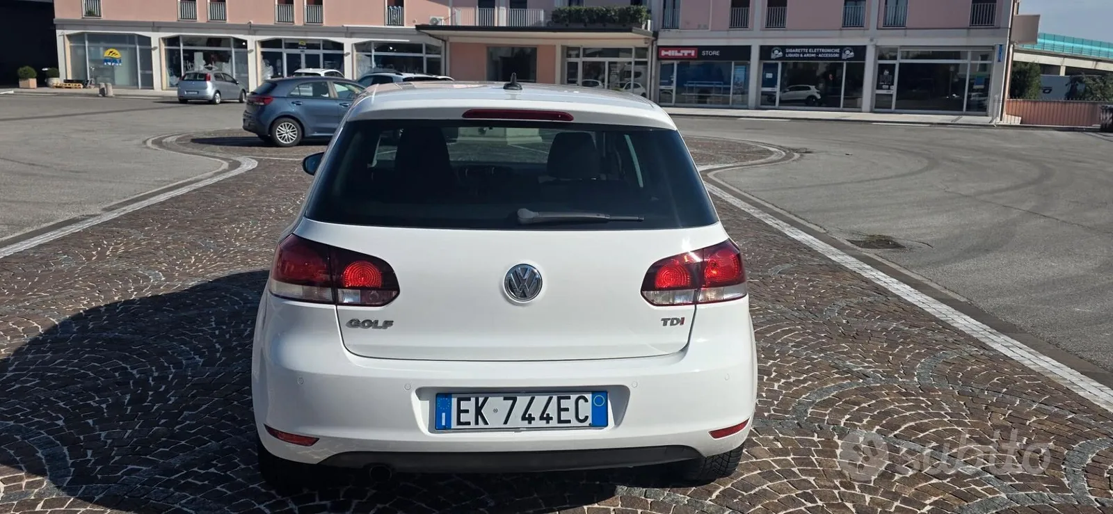 Volkswagen Golf 2011 photo 3