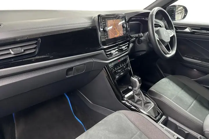 Volkswagen T-Roc 2025 photo 2