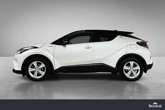 Toyota C-Hr 2017 photo 5