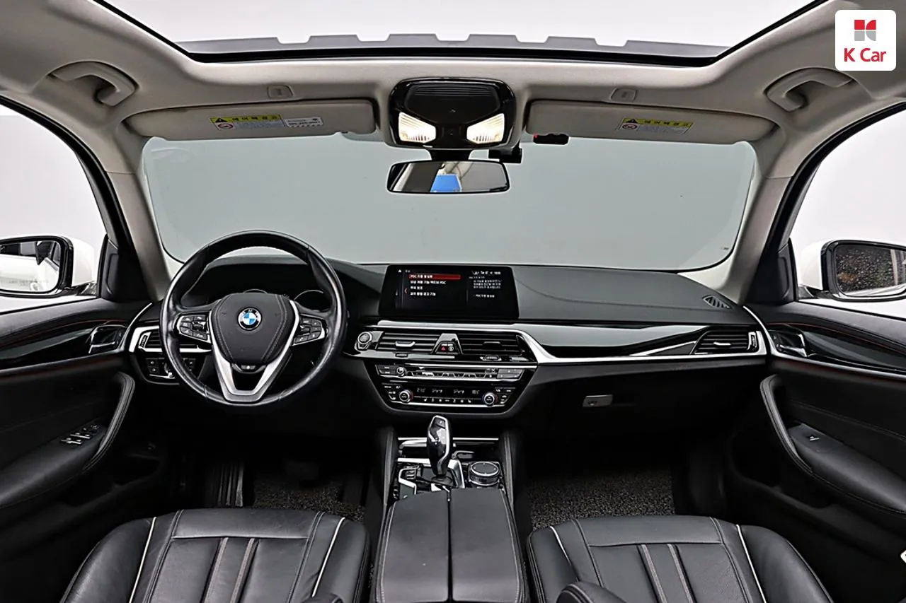 BMW 5 Series G30 2018 photo 5