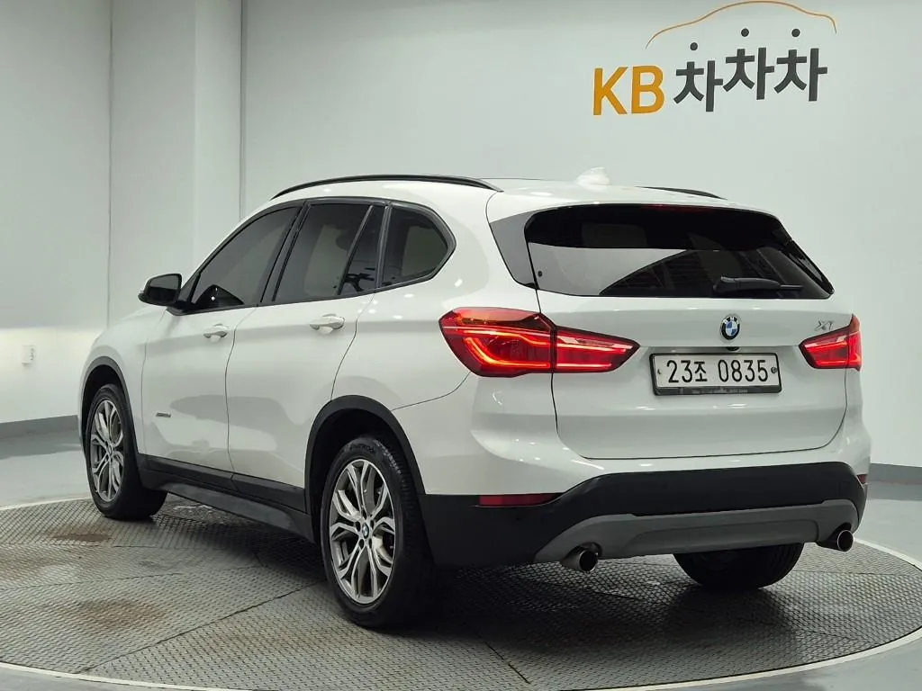 BMW X1 2016 photo 2