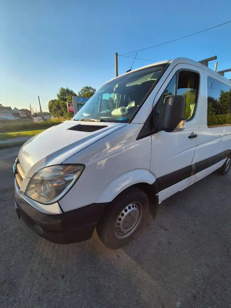 Mercedes-Benz Sprinter 2010 photo 2