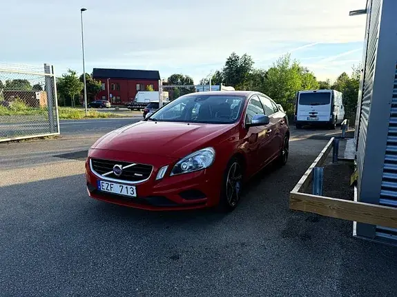 Volvo S60 2011 photo 3