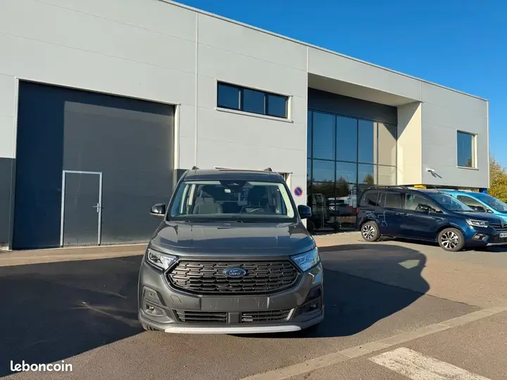 Ford Tourneo Connect 2026 photo 2