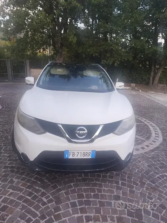 Nissan Qashqai 2015 photo 2