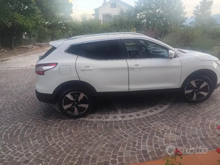 Nissan Qashqai 2015 photo 5