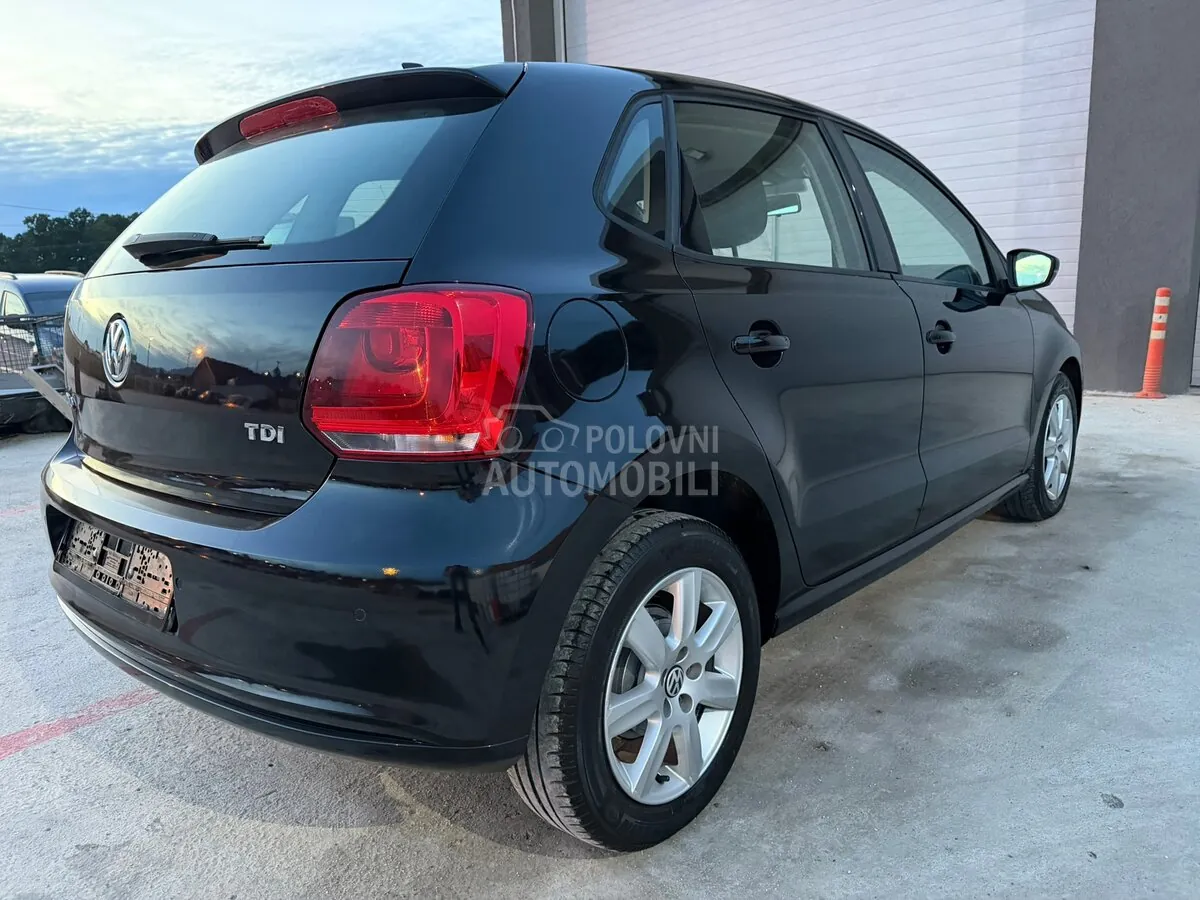 Volkswagen Polo 2011 photo 5