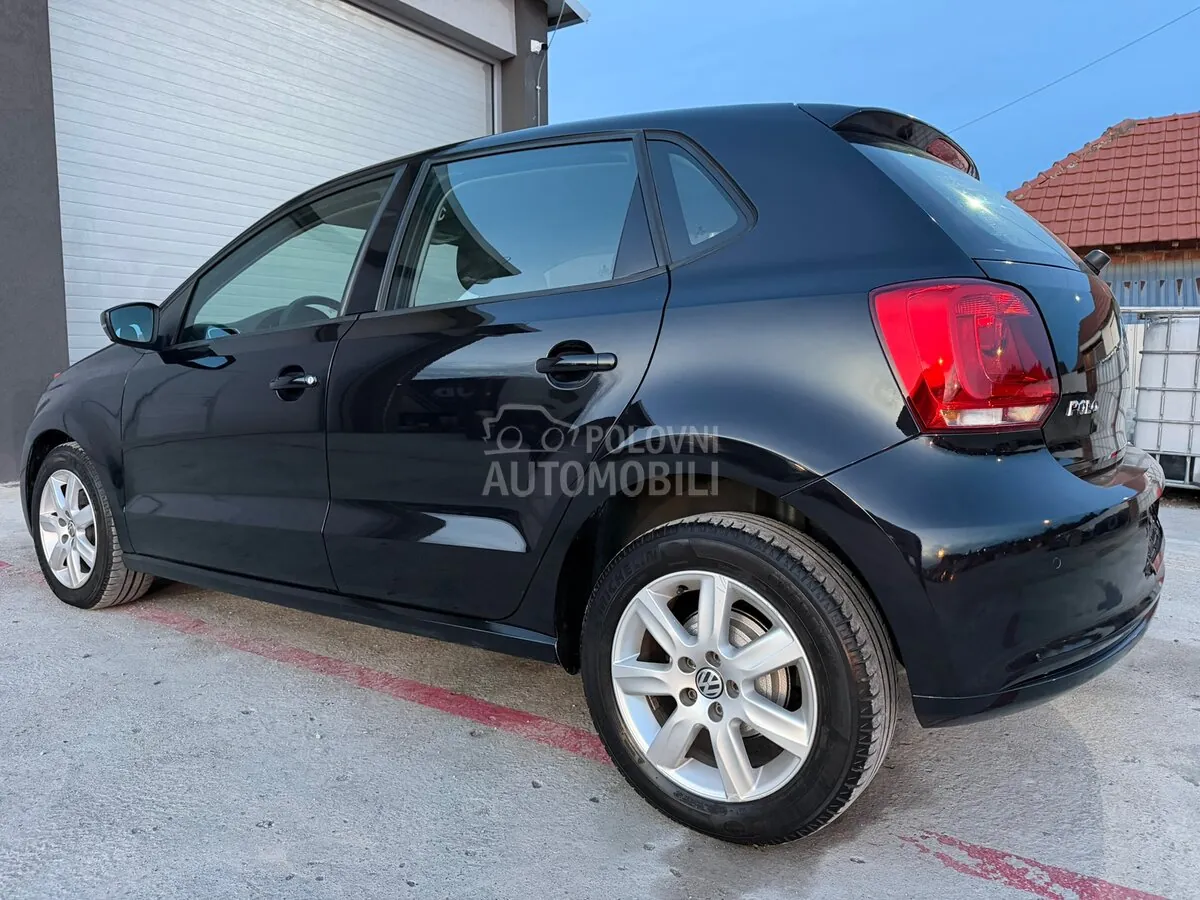 Volkswagen Polo 2011 photo 3