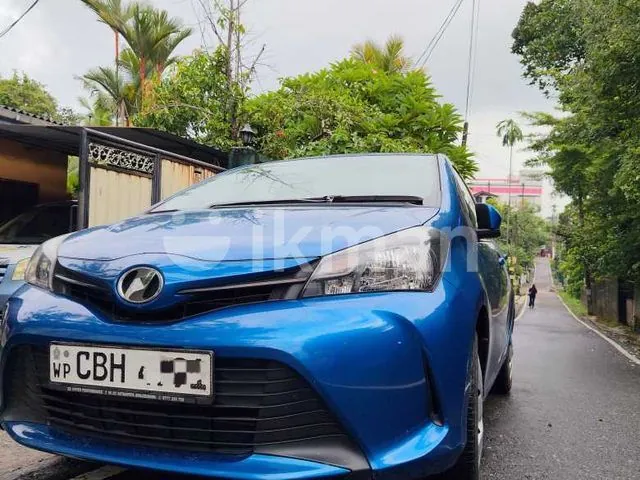 Toyota Vitz 2016 photo 2