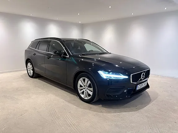 Volvo V60 2022 photo 3