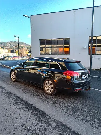 Opel Insignia 2011 photo 2