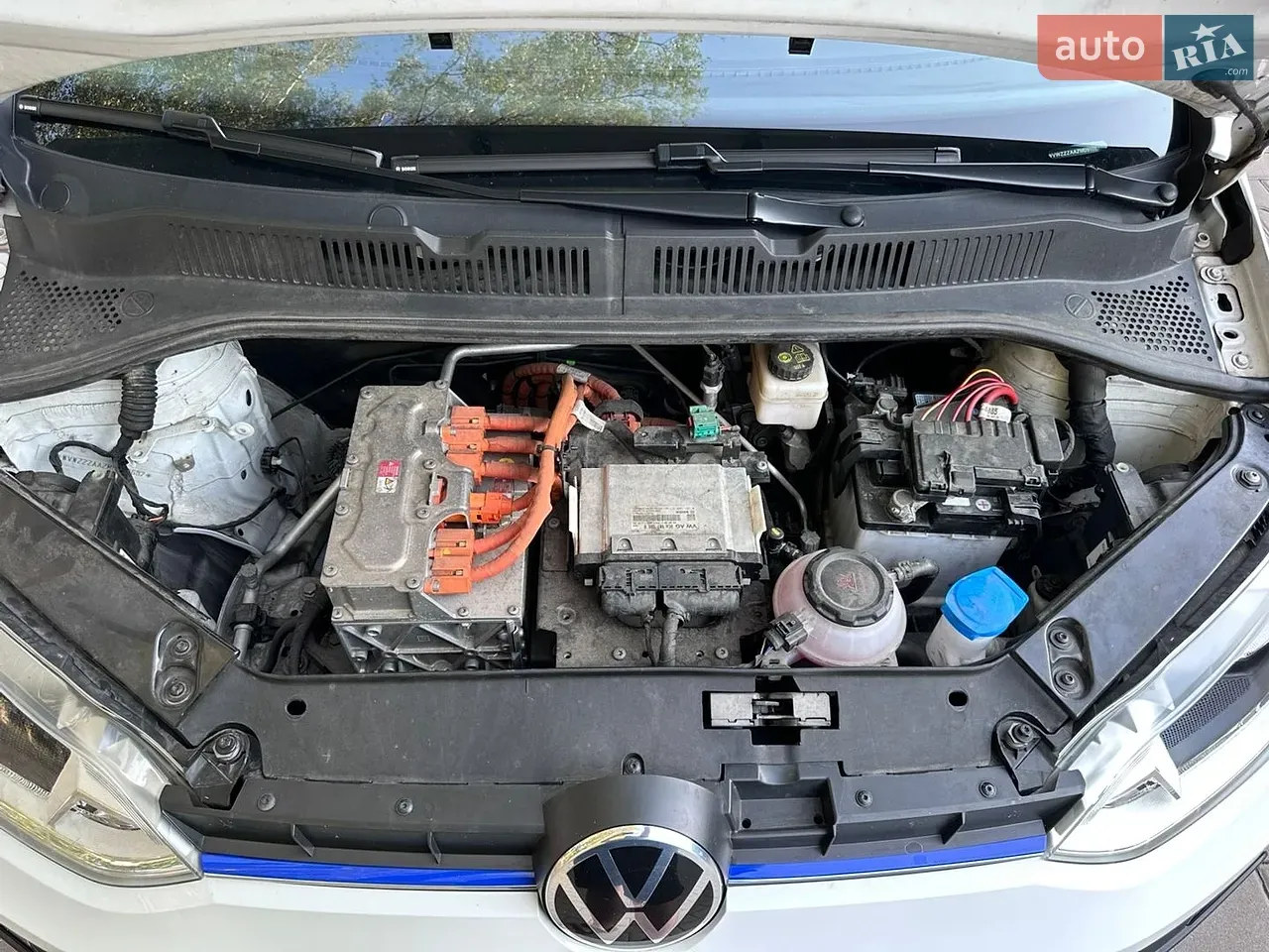 Volkswagen E-Up! 2021 photo 4