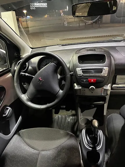 Peugeot 107 2011 photo 3