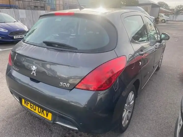 Peugeot 308 2010 photo 5