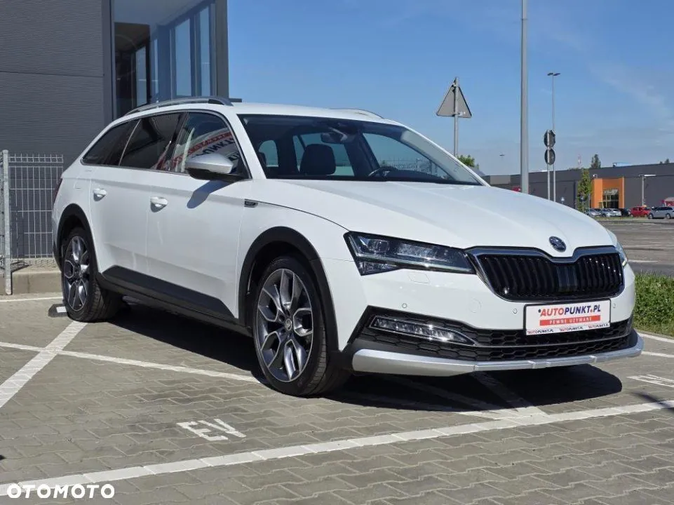 Skoda Superb 2022 photo 3