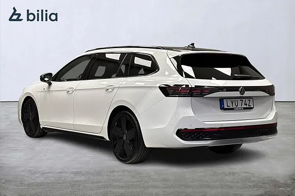 Volkswagen Passat 2024 photo 4