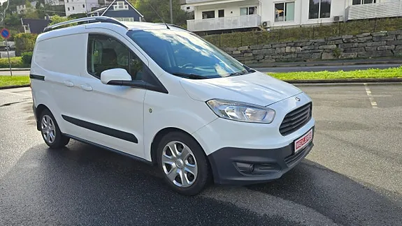 Ford Transit Courier 2017 photo 2