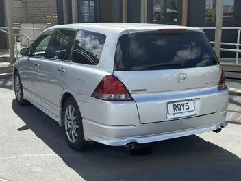 Honda Odyssey 2004 photo 5