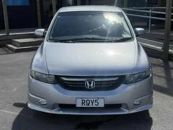 Honda Odyssey 2004 photo 3