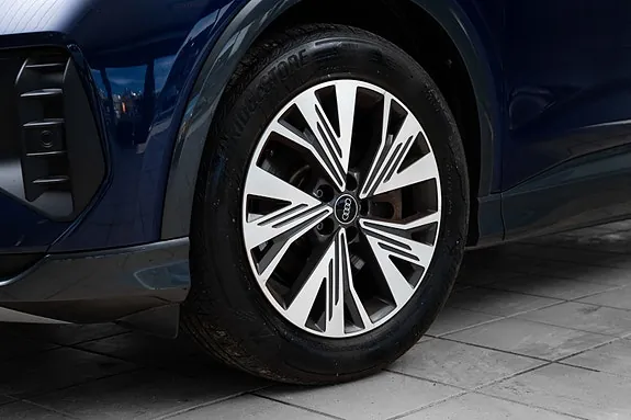 Audi Q4 E-Tron 2022 photo 3