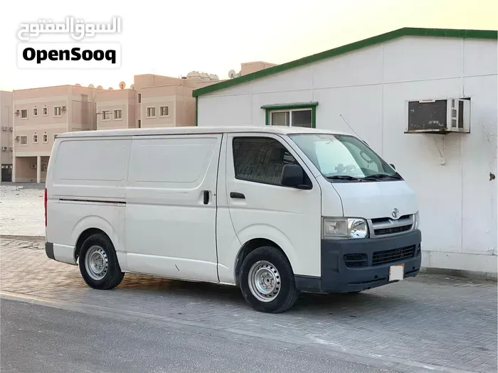 Toyota Hiace 2006 photo 2
