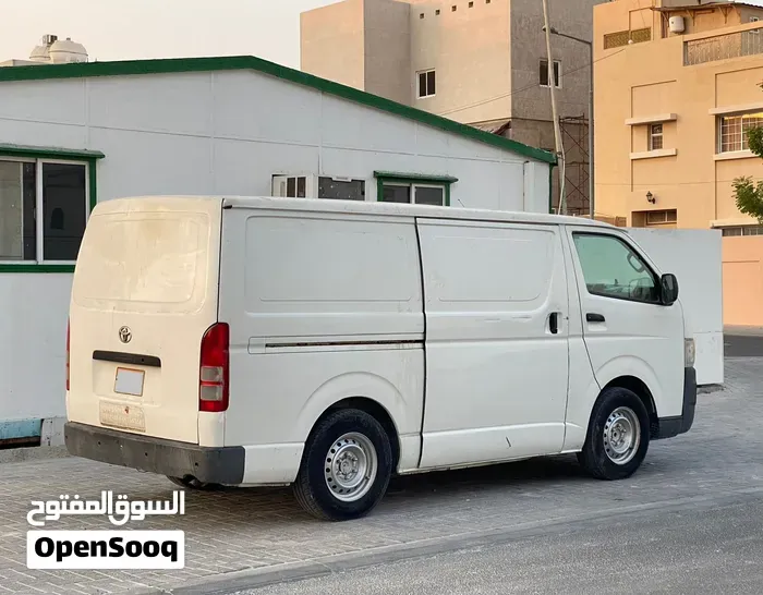 Toyota Hiace 2006 photo 4