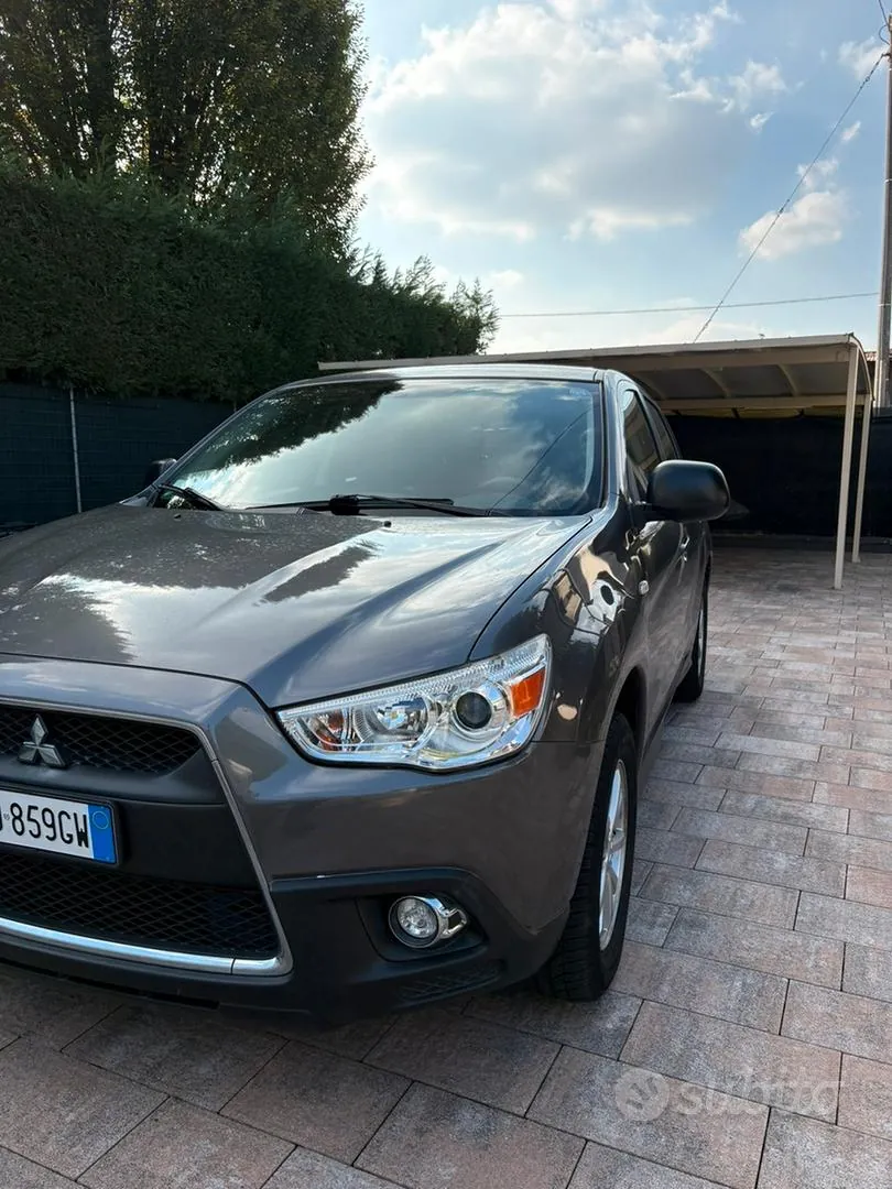 Mitsubishi Asx 2010 photo 5