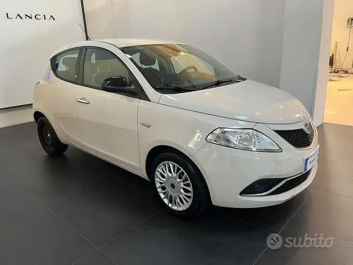 Lancia Ypsilon 2016 photo 3