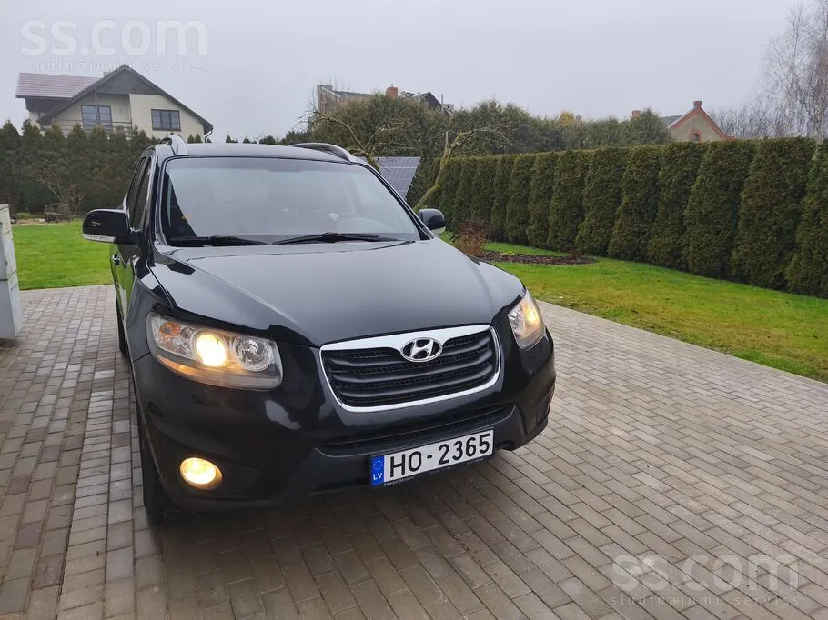 Hyundai Santa Fe 2010 photo 3