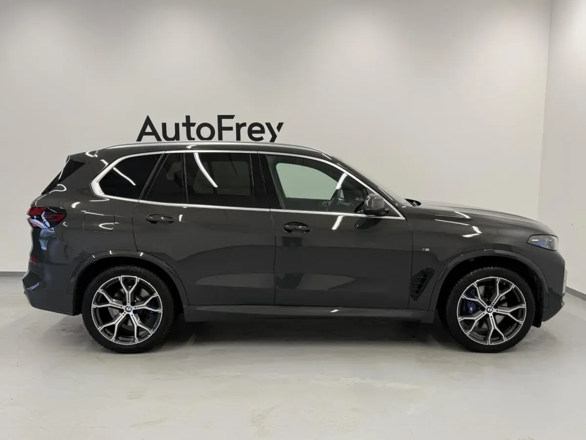BMW X5 2024 photo 3