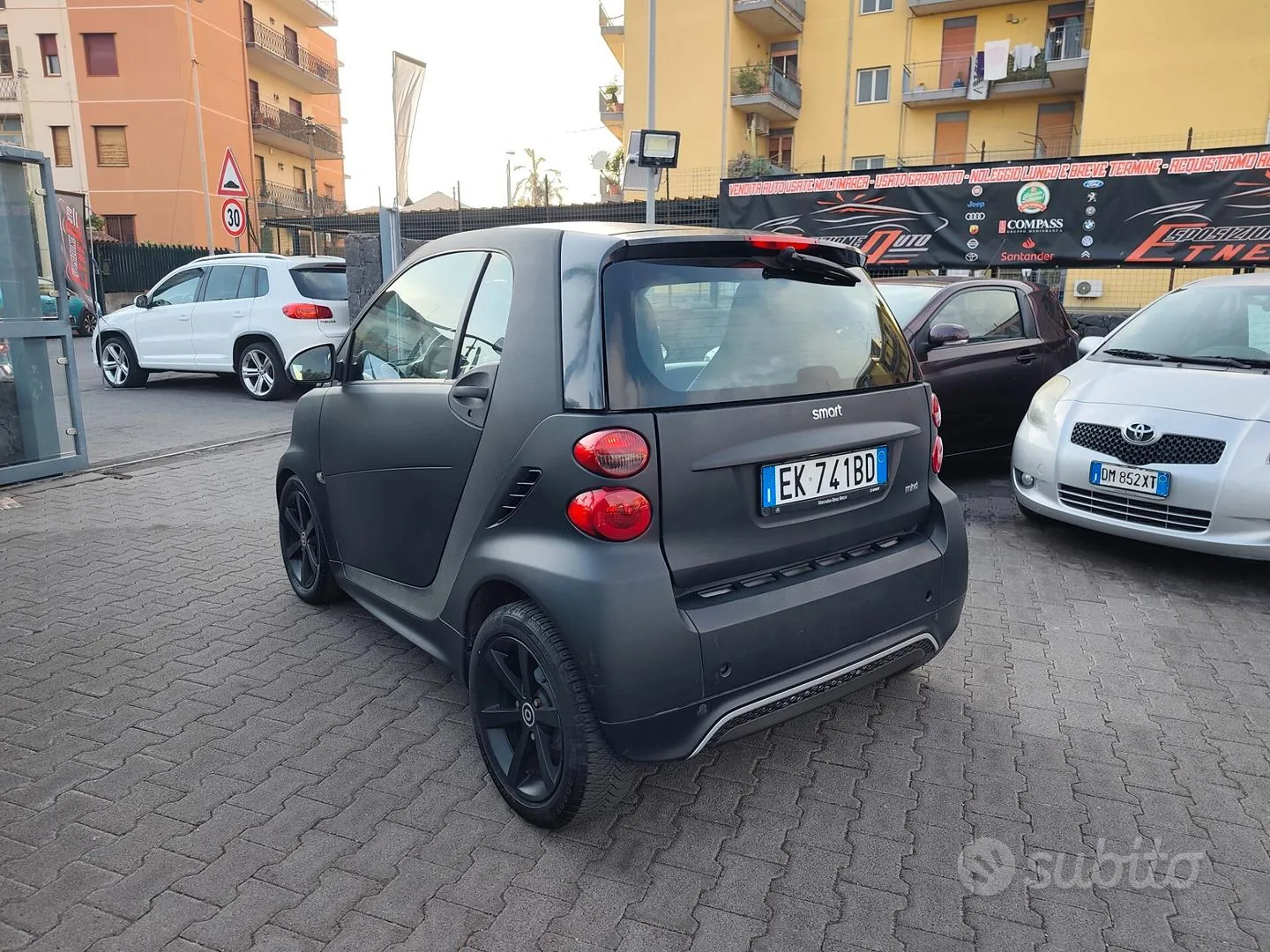 Smart Fortwo 2011 photo 4