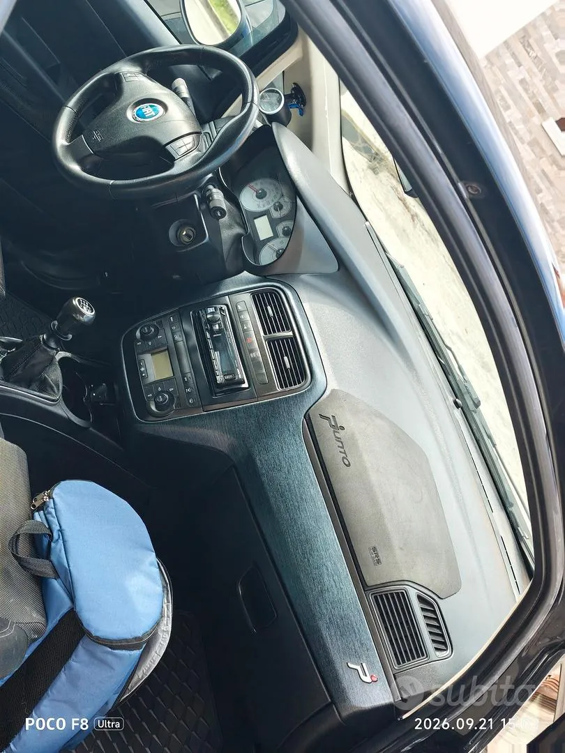 Fiat Grande Punto 2007 photo 5