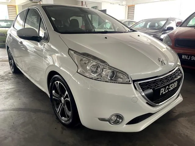 Peugeot 208