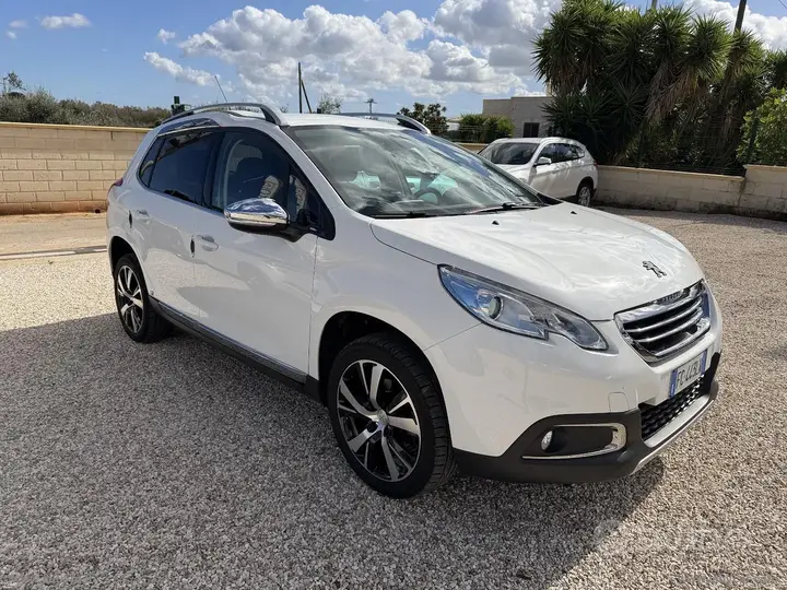 Peugeot 2008 2016 photo 2