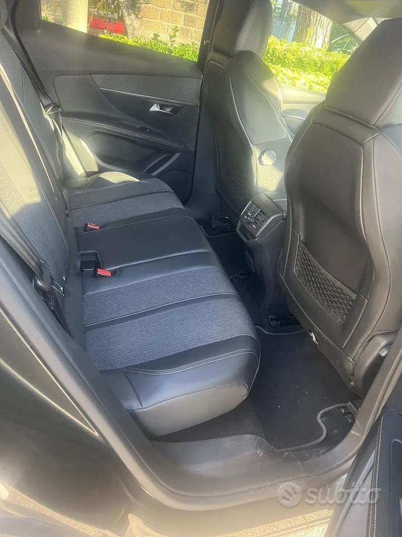 Peugeot 3008 2019 photo 4