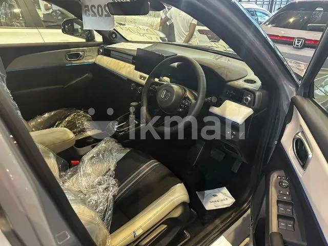 Honda Vezel 2025 photo 4
