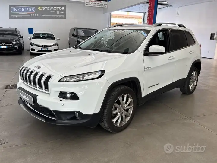 Jeep Cherokee 2016 photo 3