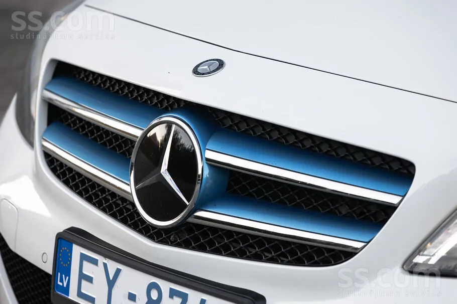 Mercedes-Benz B250 2015 photo 5