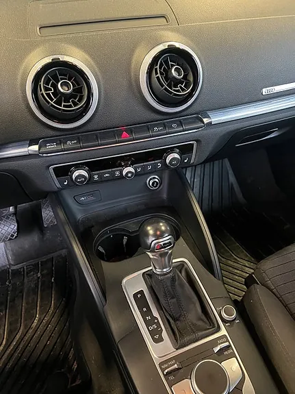 Audi A3 2018 photo 3