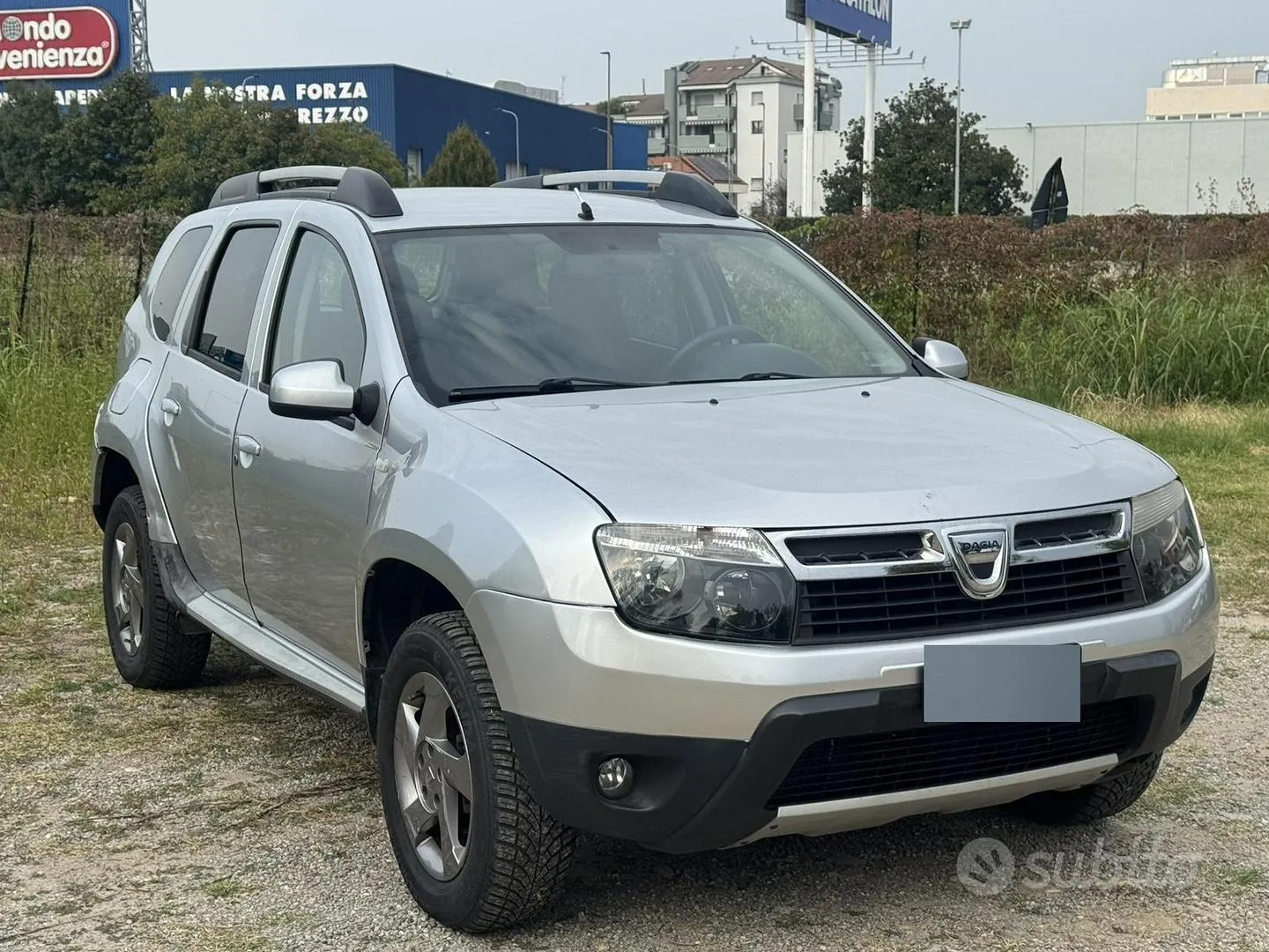 Dacia Duster 2012 photo 2