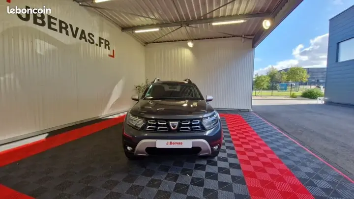 Dacia Duster 2022 photo 2