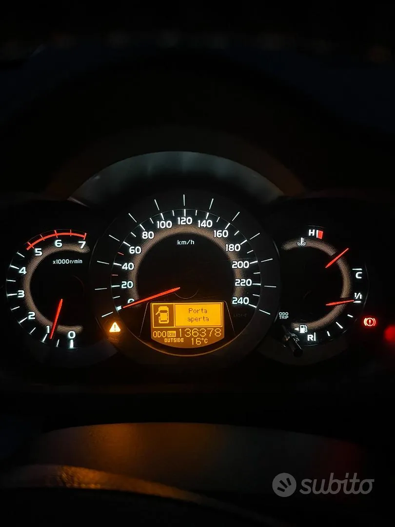 Toyota Rav4 2012 photo 3