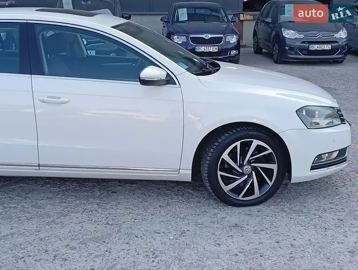 Volkswagen Passat 2012 photo 5