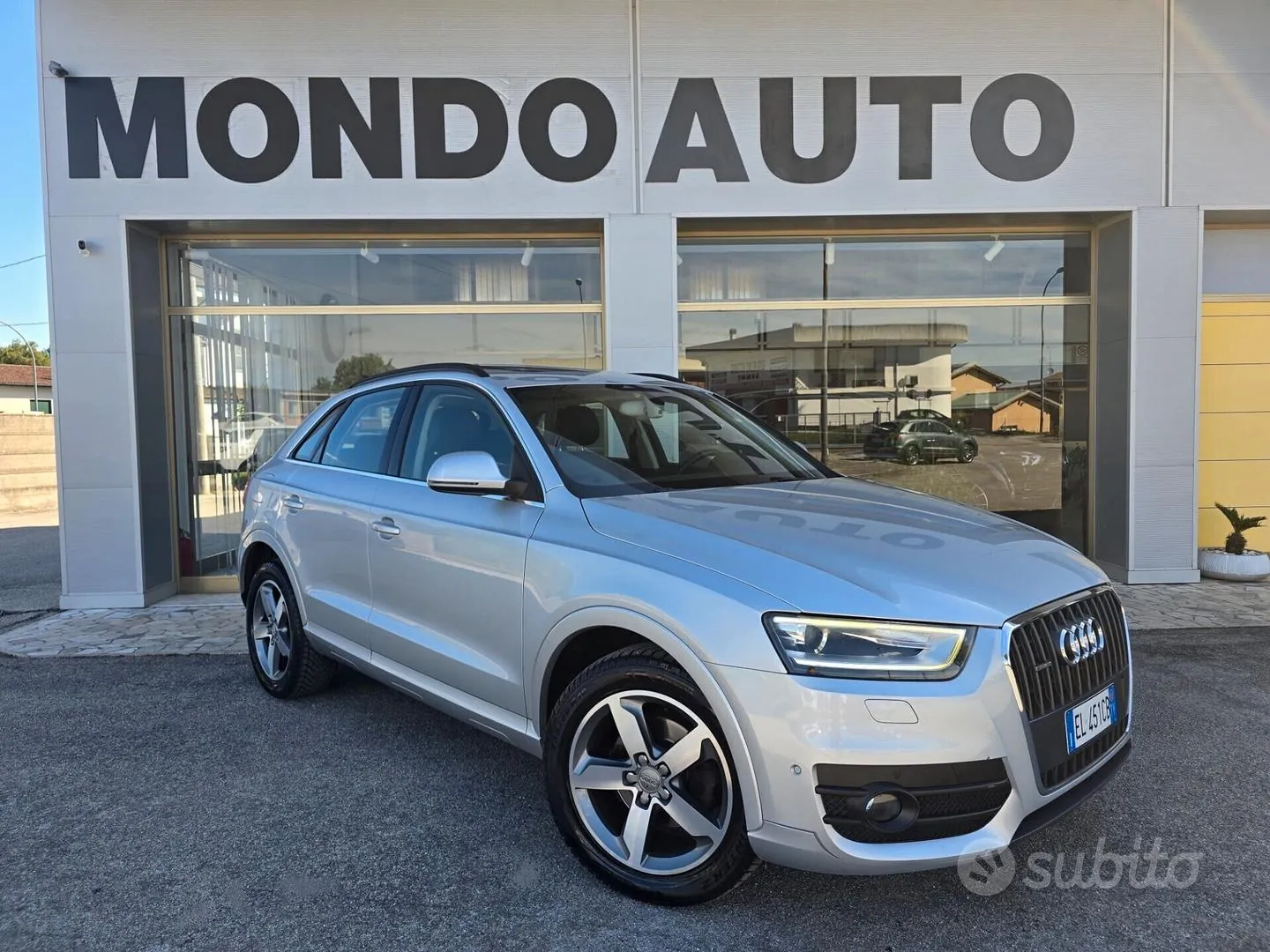 Audi Q3 2011 photo 2