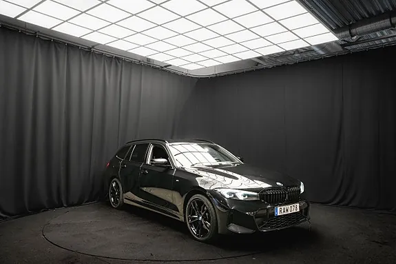 BMW 330E 2024 photo 4
