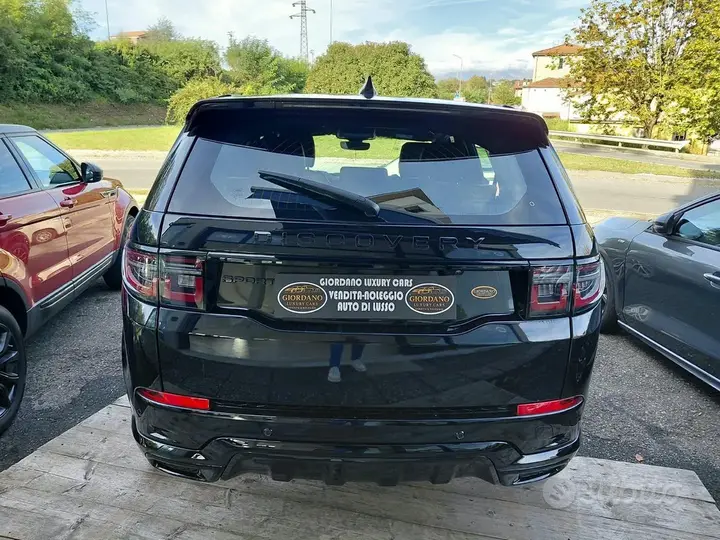 Land Rover Discovery Sport 2025 photo 3