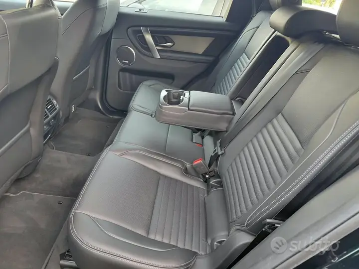 Land Rover Discovery Sport 2025 photo 5