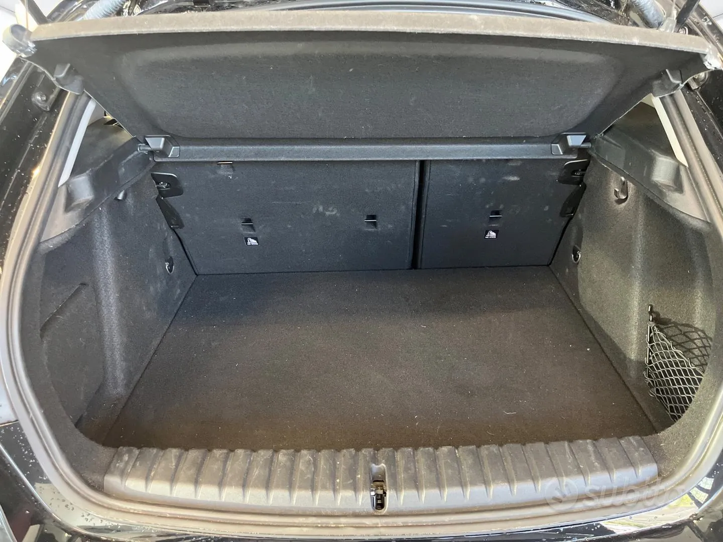 BMW 118I 2022 photo 4